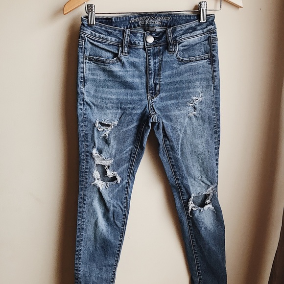American Eagle Outfitters Denim - American Eagle Ripped Hi-Rise Jegging, US 4 Reg.